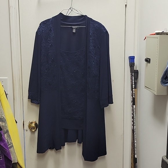 R&M Richards Dresses & Skirts - R&M Richards 18W 2 piece suit